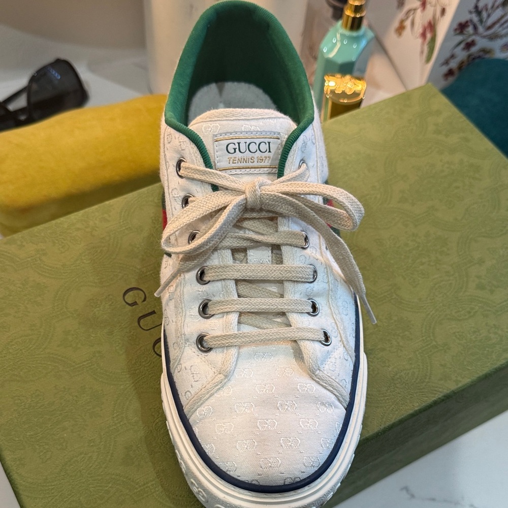 Gucci White and Green Tennis Sneakers